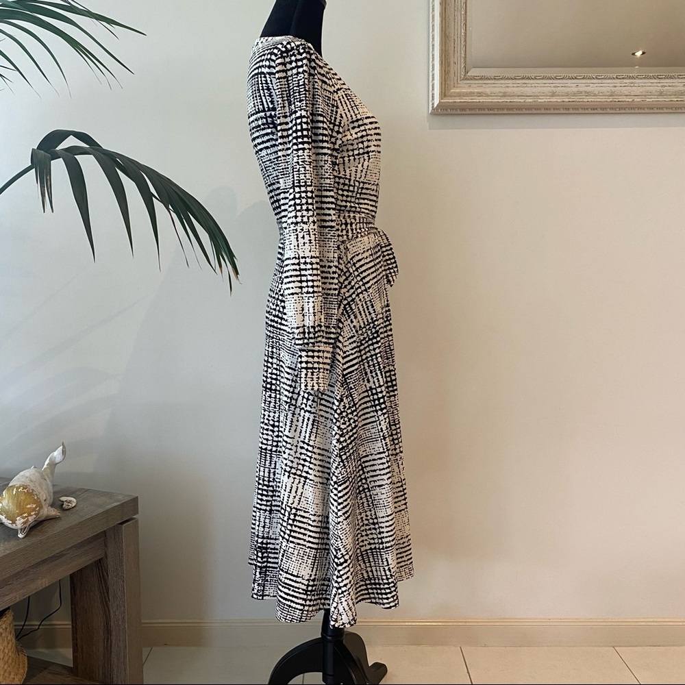 H&M Gingham White and black Faux Wrap Formal Midi Dress Long Sleeves Size 10 - Picture 9 of 10